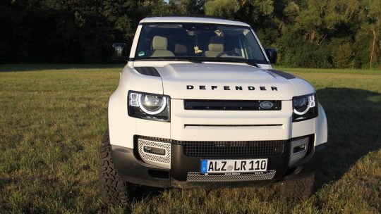 Defender 2 beim Folierer