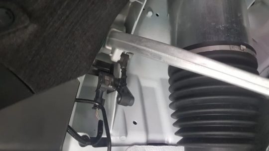 Höherlegung New Defender mit Rods